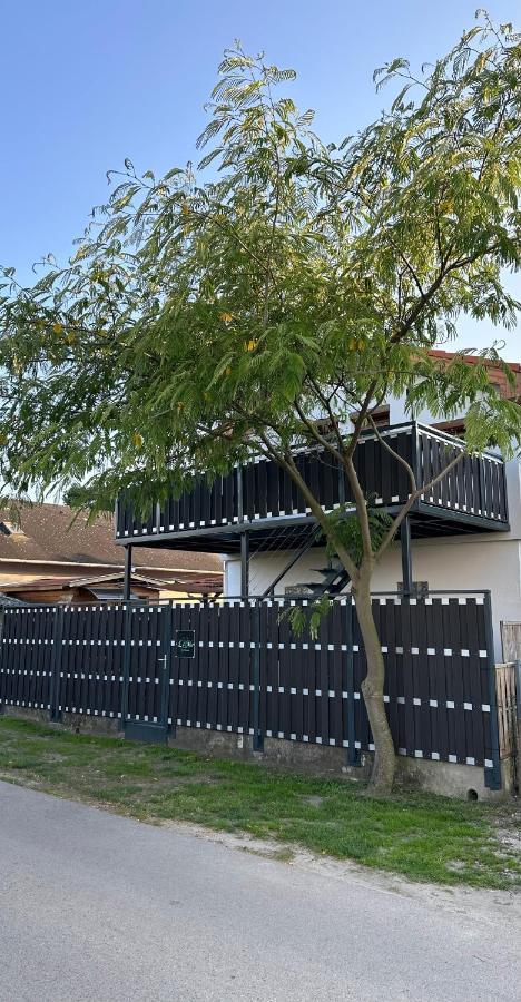 Limo Apartman Fonyód エクステリア 写真